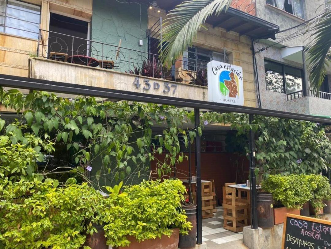 Hostal Casa Estacion Medellin Bagian luar foto