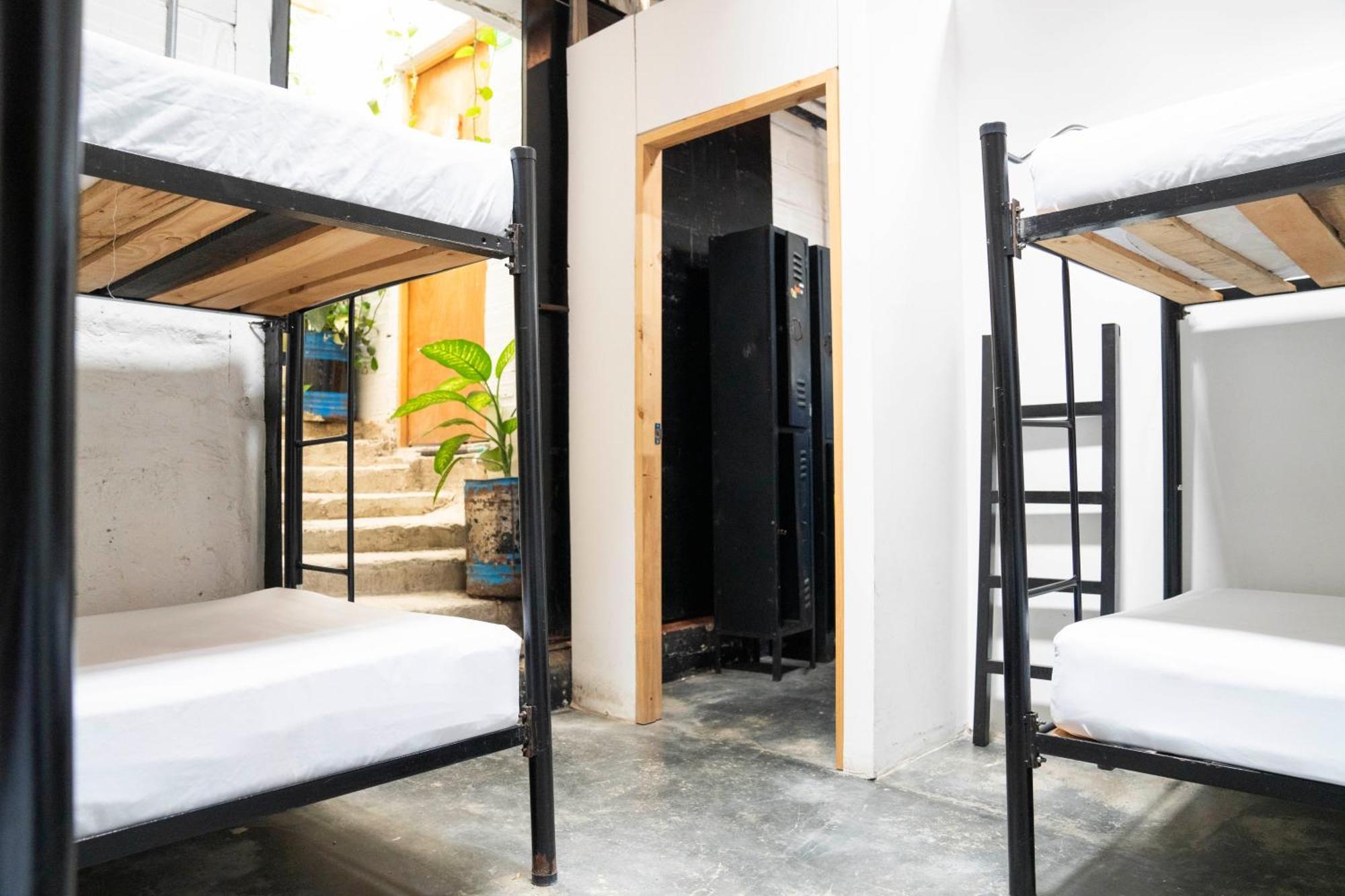 Hostal Casa Estacion Medellin Bagian luar foto